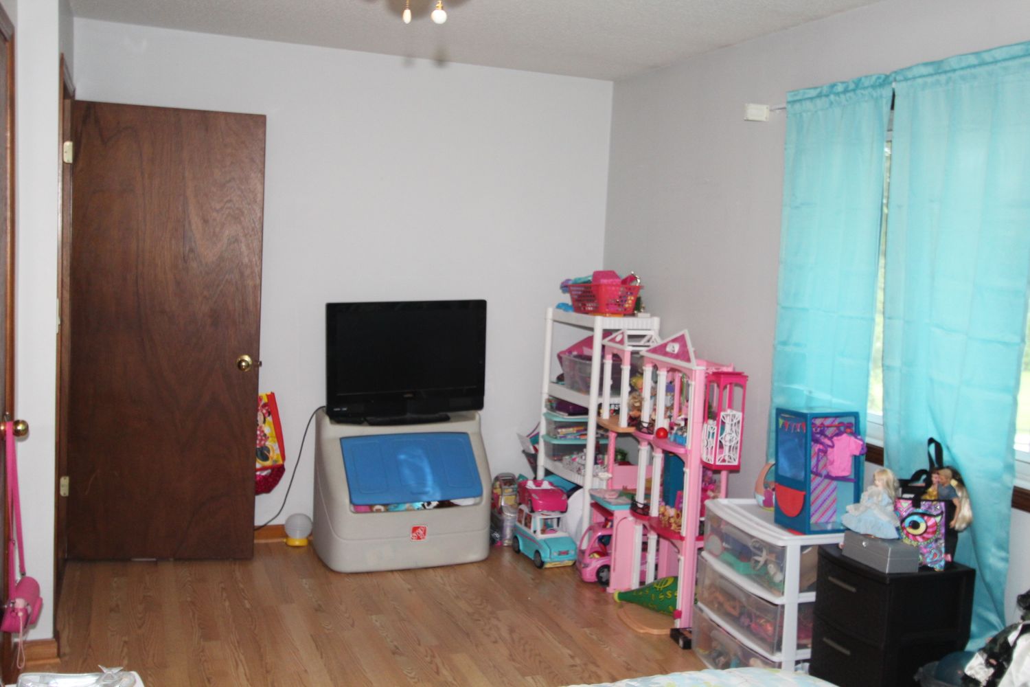 6040 Lerna Rd, Mattoon, IL 61938